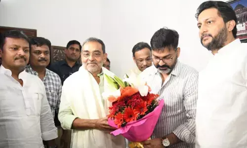 bihar-assembly-election-2025-bhojpuri-star-pawan-singh-joins-bjp-upendra-kushwaha-meeting