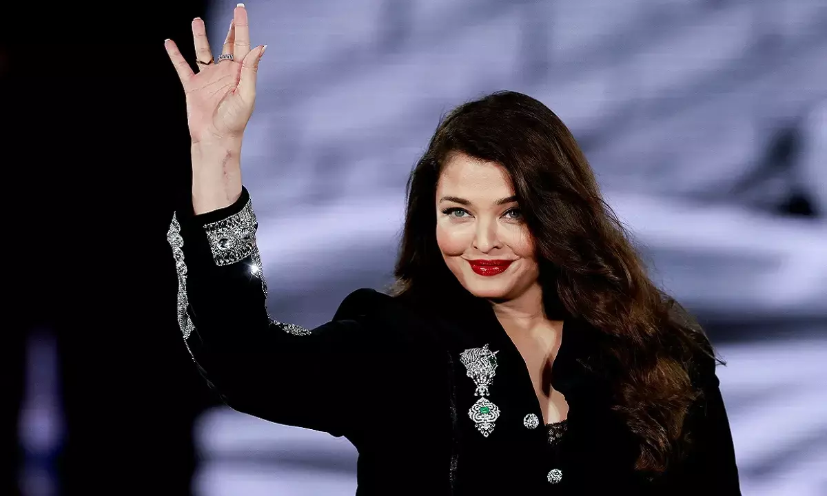 aishwarya rai Paris Fashion Week 2025