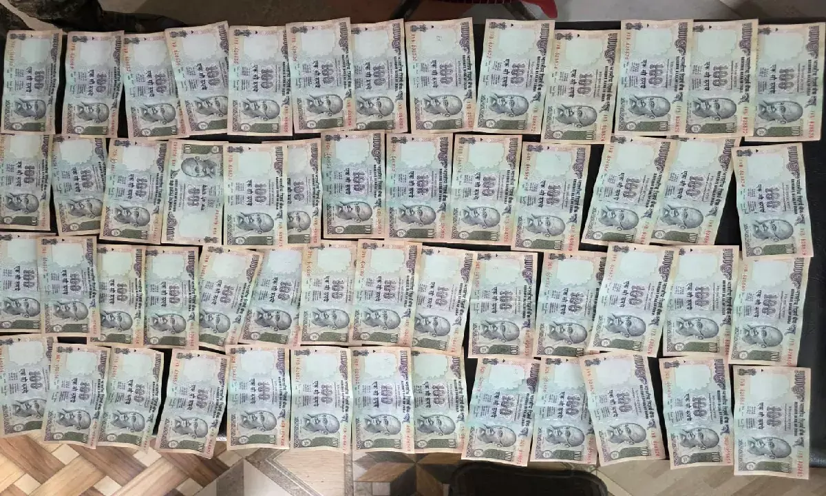 कांकेर में नकली नोट जब्त : दो नाबालिग खपाने के लिए ढूंढ रहे थे ग्राहक, दोनों के पास 100-100 के 53 नोट किए बरामद