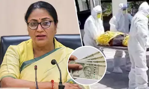 CM Rekha Announcement for 1 crore for covid Martyrs Compensation