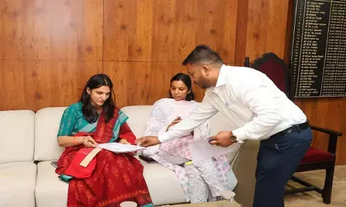 Mrs. Rajni Singh assumed charge at the Collectorate office Narsinghpur.