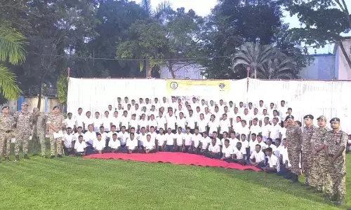 सबसे बड़ा नक्सल सरेंडर : बीजापुर में 103 नक्सलियों ने डाले हथियार, एसपी के सामने किया आत्मसमर्पण सबसे बड़ा नक्सल सरेंडर : बीजापुर में 103 नक्सलियों ने डाले हथियार, एसपी के सामने किया आत्मसमर्पण