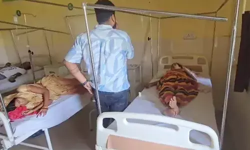 फूड पॉइज़निंग से दो महिलाओं की मौत