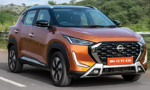 इस SUV पर मिल रहा ₹75000 का दिवाली डिस्काउंट, कंपनी 1 ग्राम सोने का सिक्का भी दे रही