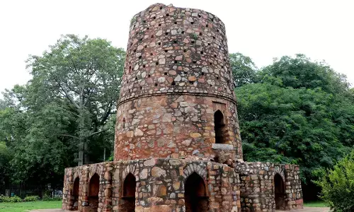 Chor Minar