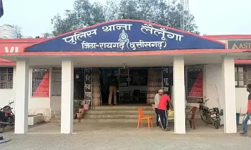 पति को महंगी पड़ी पत्नी से लड़ाई : नाराज होकर दांत से काटा लिया प्राइवेट पार्ट, कई टांके लगाने पड़े