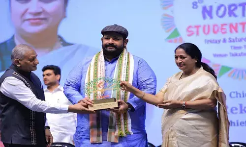 प्रबल प्रताप जूदेव हुए सम्मानित : दिल्ली के गवर्नर और सीएम रेखा गुप्ता ने प्रतीक चिन्ह देकर किया सम्मान