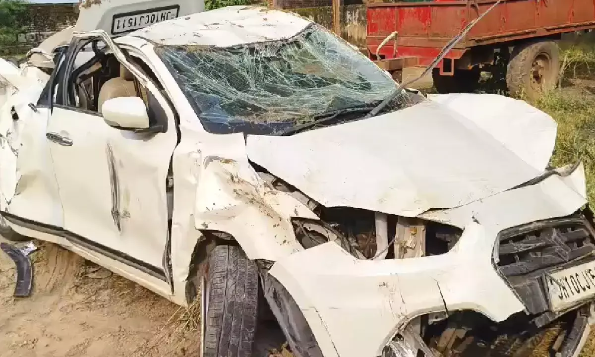 महासमुंद NH पर बड़ा हादसा : मवेशी को बचाने के चक्कर में कार पलटी, तीन की मौत, दो घायल महासमुंद NH पर बड़ा हादसा : मवेशी को बचाने के चक्कर में कार पलटी, तीन की मौत, दो घायल