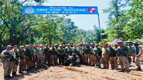 धुर नक्सल प्रभावित गांव में खुला सुरक्षा कैंप धुर नक्सल प्रभावित गांव में खुला सुरक्षा कैंप