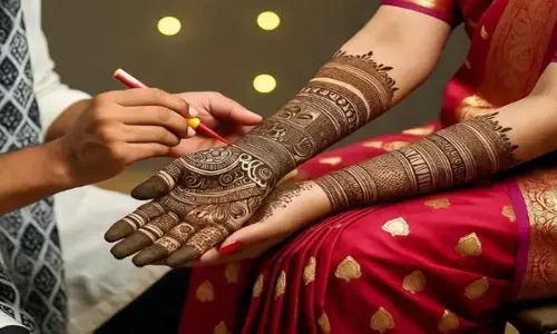 करवा चौथ के लिए खूबसूरत मेहंदी डिजाइन