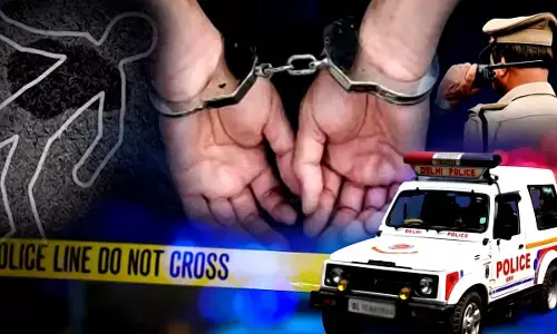 Delhi robbery in jewellery shop.