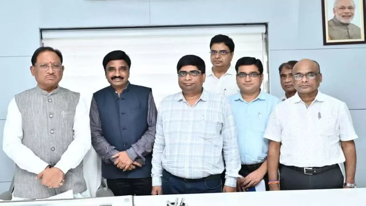 मुख्यमंत्री विष्णु देव साय मुख्यमंत्री विष्णु देव साय