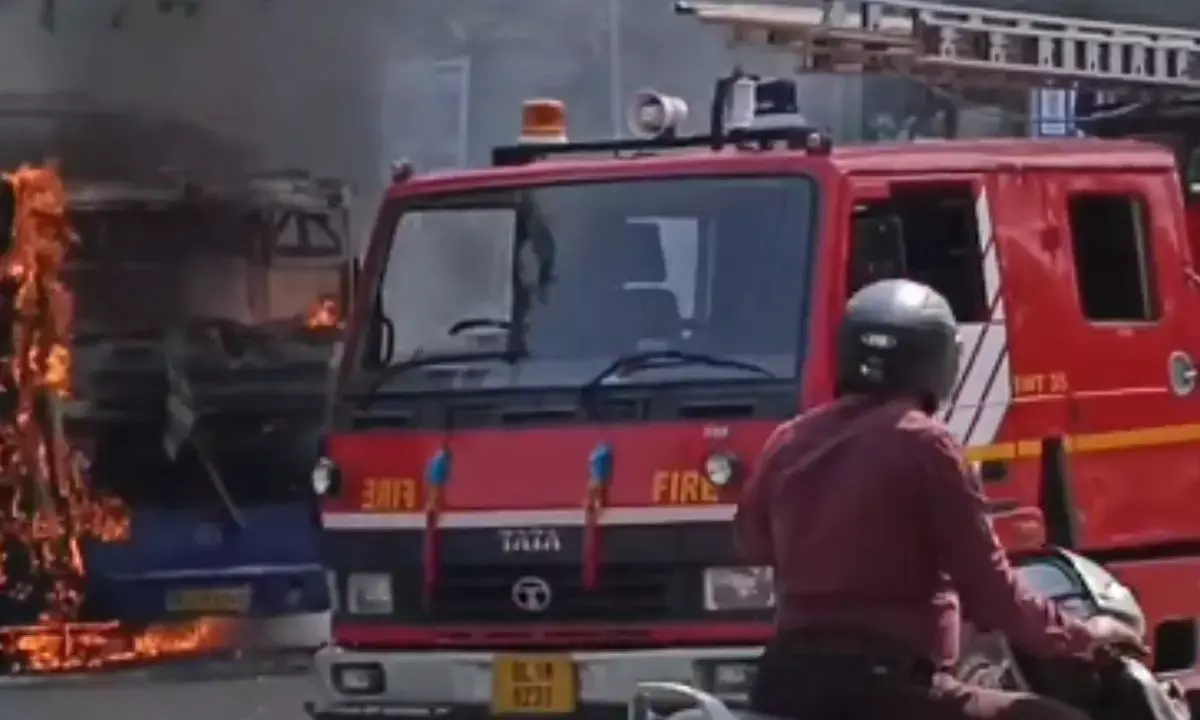 DTC Bus Fire on Mori Gate
