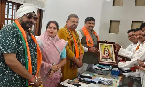 शिक्षा मंत्री से मिले नगर पंचायत बलजीत छाबड़ा