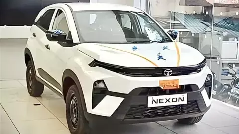 सितंबर में किन कारों और SUVs की सबसे ज्यादा रही डिमांड, यहां देखें 10-10 मॉडल की लिस्ट