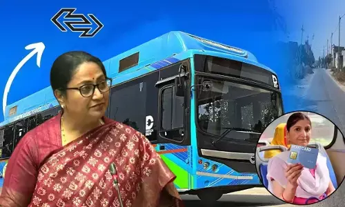 Delhi Government provide Pink Card for Delhi Women