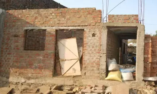 बढ़ते दामों के कारण निर्माण रुका बढ़ते दामों के कारण निर्माण रुका