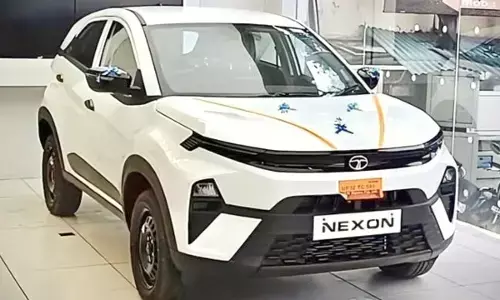सितंबर में किन कारों और SUVs की सबसे ज्यादा रही डिमांड, यहां देखें 10-10 मॉडल की लिस्ट