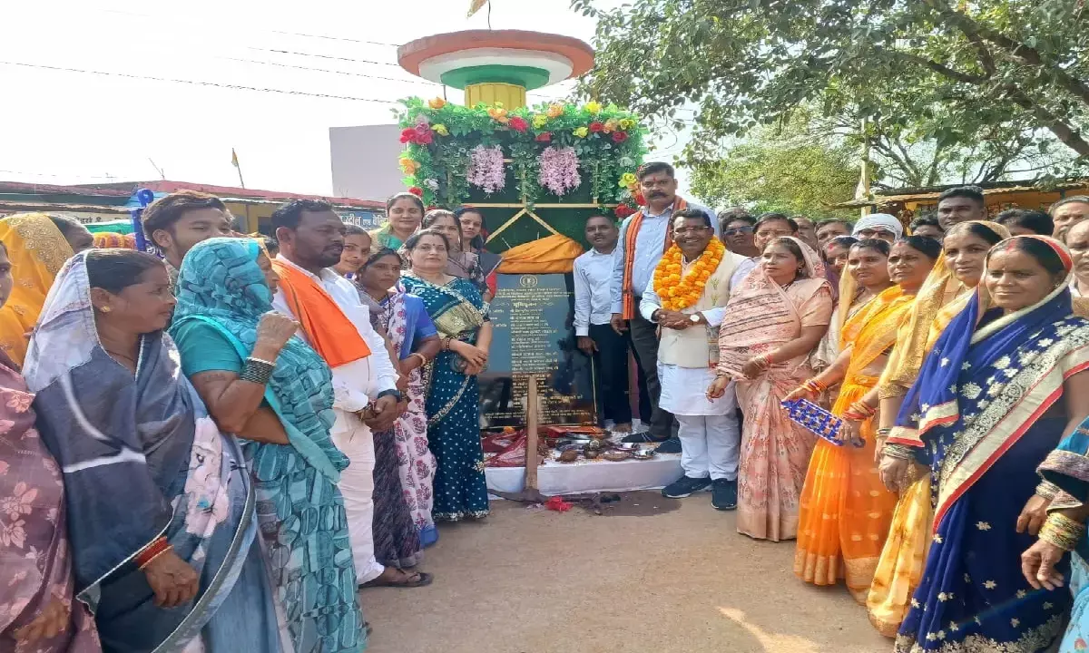 कलेक्टर- डीएफओ कॉन्फ्रेंस : सीएम बोले- तेंदूपत्ता संग्राहकों को सात से पंद्रह दिन के भीतर करें भुगतान