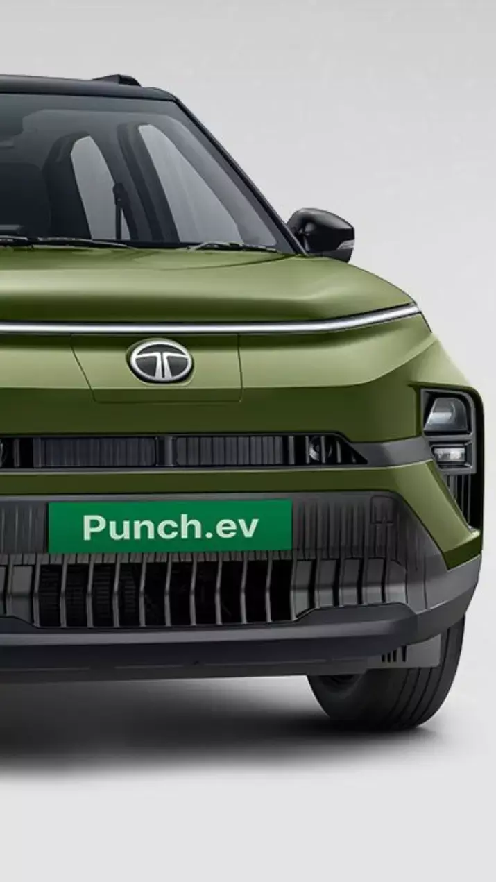 दीवाली पर टाटा पंच EV पर आया 70,000 रुपये का धांसू ऑफर, देखें