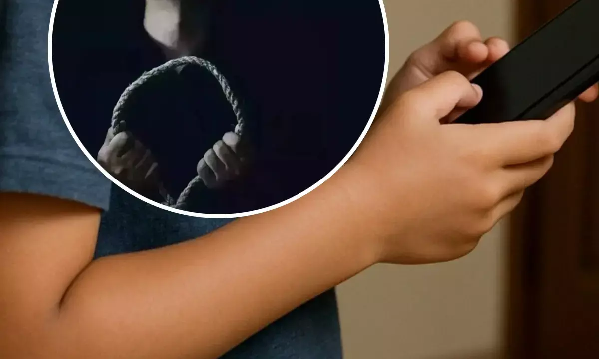 14 year old boy hangs himself while making reel in Delhi 14 year old boy hangs himself while making reel in Delhi