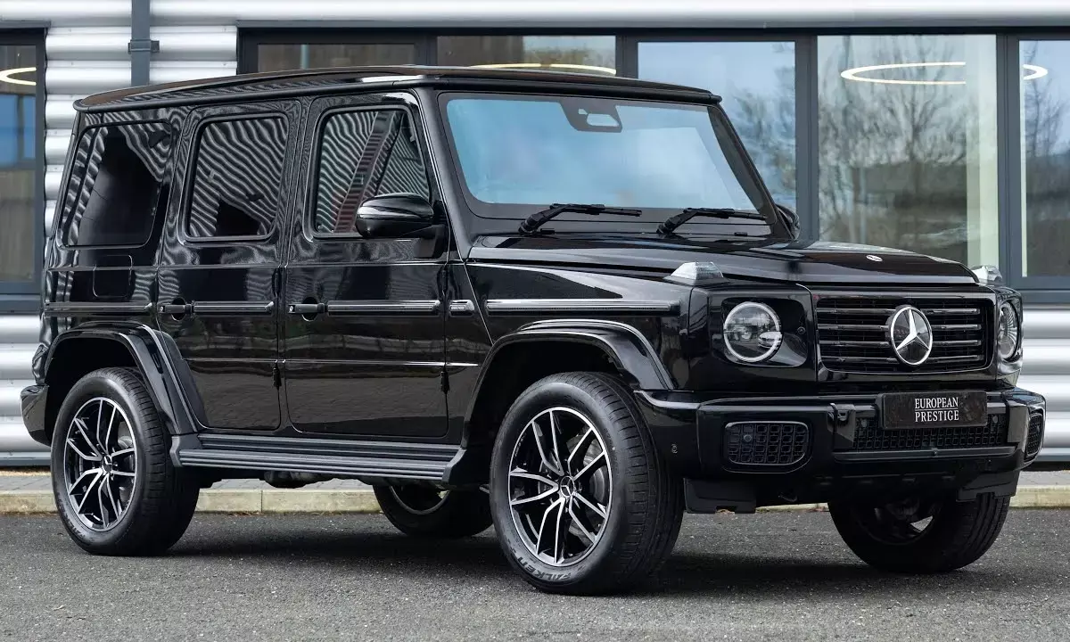 mercedes-benz-g450d-launched-in-india check price and features