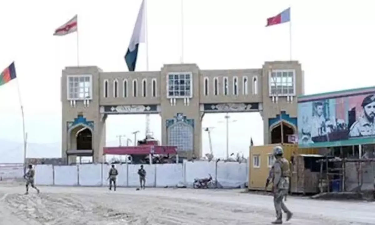 कुर्रम में टैंक नष्ट, चौकियों पर कब्जा, पाकिस्तानी सैनिकों के हथियार ज़ब्त