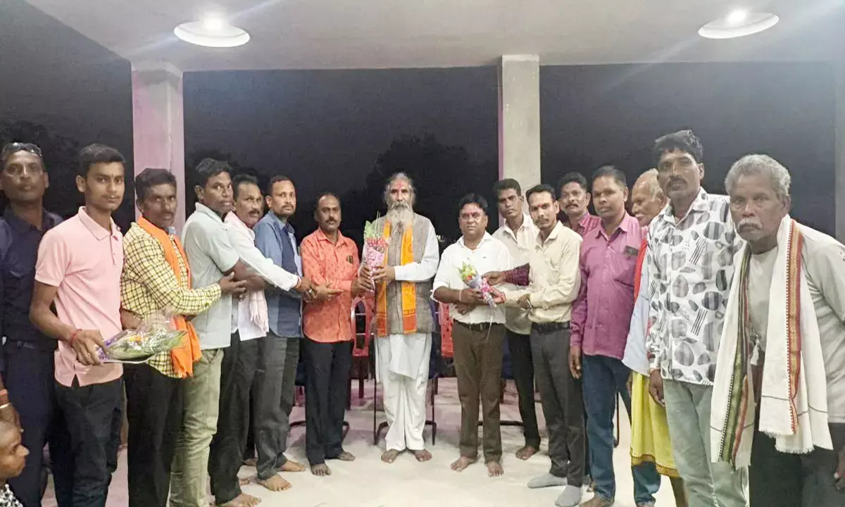 भुरसीडोंगरी पहुंचे कांकेर सांसद भोजराज नाग