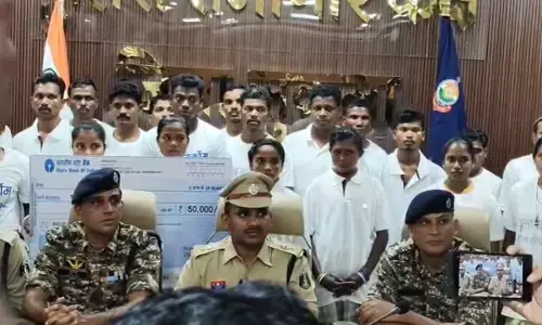 27 नक्सलियों ने किया आत्मसमर्पण