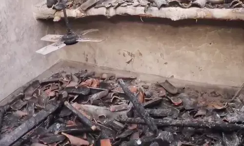 दामाद ने पेट्रोल डालकर सास-ससुर को जिंदा जलाया