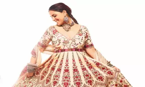 एक्ट्रेस जेनेलिया डिसूजा का ट्रेडिशनल लुक