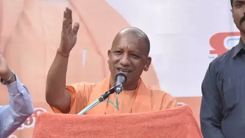 दीपावली पर सीएम योगी का कुम्हारों को बड़ा तोहफा- अब बिना आवेदन मिलेगा मिट्टी के लिए जमीन का पट्टा