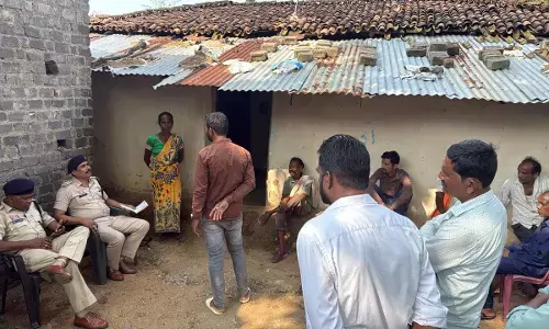 चार्जर केबल से गला घोटकर युवक की हत्या