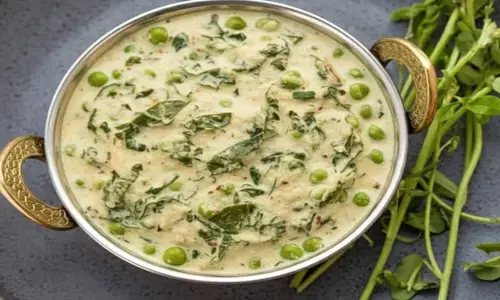 How to make methi matar malai