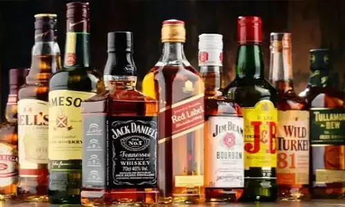 आबकारी नीति 2026-27 : आबकारी सचिव ने ली बैठक, शराब निर्माताओं और बार लाइसेंसियों से मांगे सुझाव