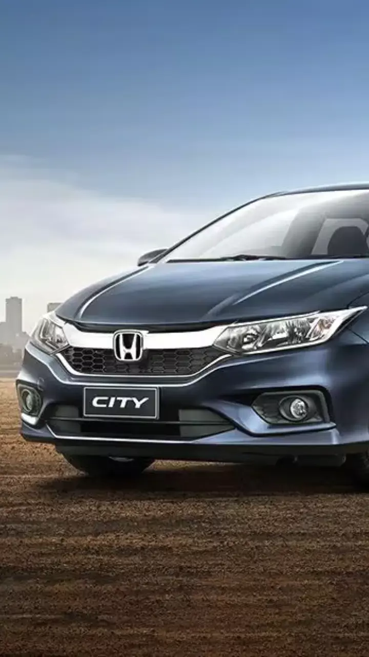दिवाली धमाका ऑफर में होंडा सिटी पर मिल रही 1.27 लाख रुपये तक की छूट, देखें डिटेल्स