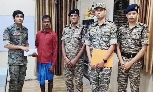 कोंडागांव में नक्सली सुधराम का आत्मसमर्पण