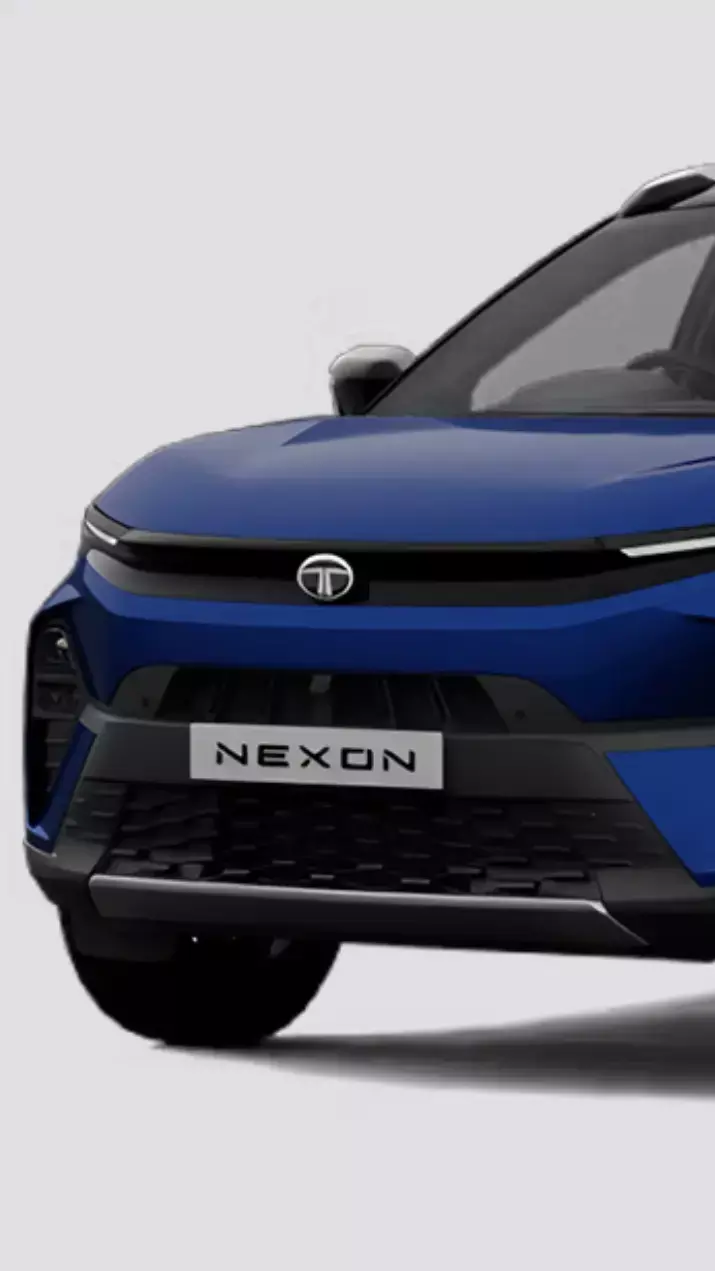 धांसू फीचर्स के साथ अपडेट हुई Tata Nexon, देखें फीचर और कीमत