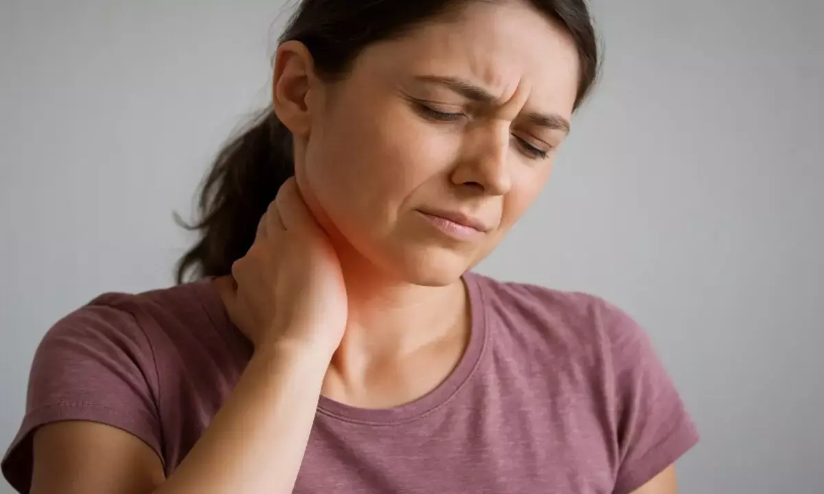गर्दन में होने लगे दर्द तो क्या करें