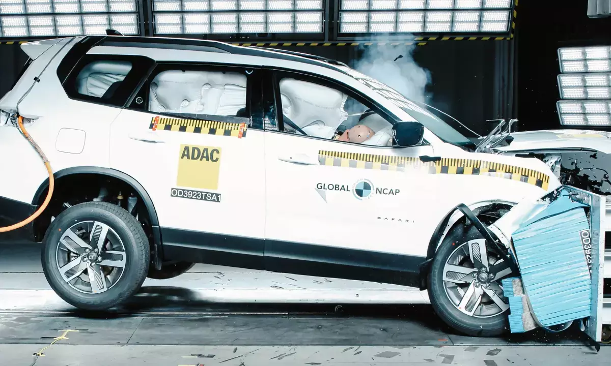 कार सेफ्टी के क्रैश टेस्ट नियमों में होने वाला है बदलाव, अब फिजिकल बटन भी सुरक्षा में होंगे शामिल