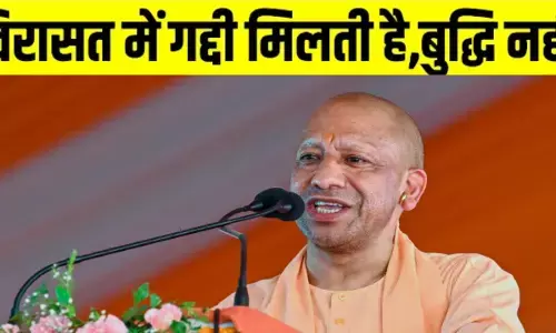 सीएम योगी ने अखिलेश को घेरा, बोले- उन्हें राम, देवी-देवताओं और कुम्हारों से नफरत!