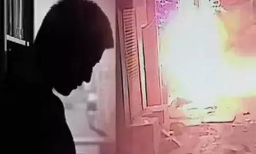 Man Burned Himself in Ghaziabad