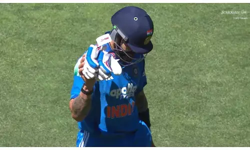 virat kohli out for duck in adelaide india vs australia