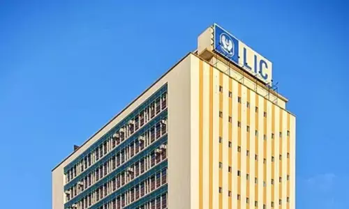 lic-refutes-washington-post-adani-investment-claims