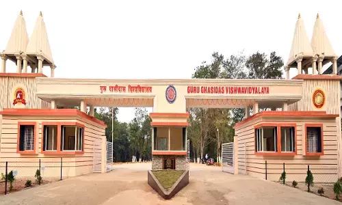 GGU के तालाब में मिली छात्र की लाश : तीन दिन से गायब होने के बाद भी प्रबंधन को नहीं थी जानकारी, ABVP ने कार्रवाई की मांग