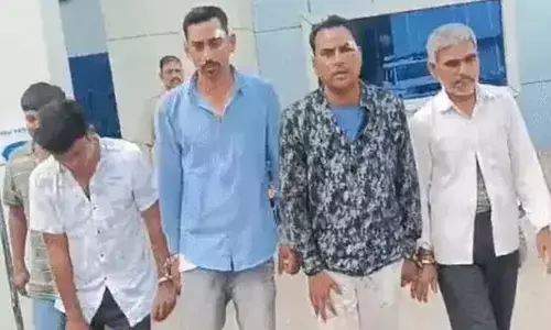 भिलाई में शराब पार्टी कर रहे पांच युवक गिरफ्तार