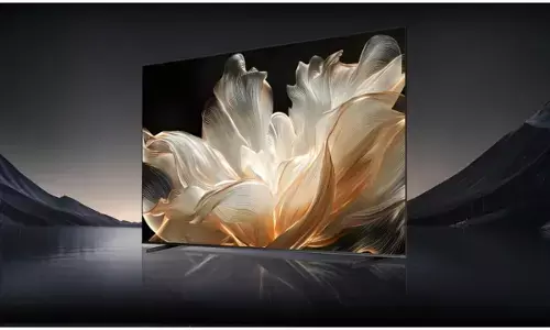 Dreame V3000 Aura 4K TV