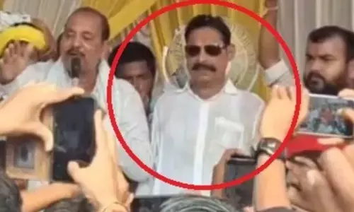 anant-singh-stage-collapse-mokama-election-campaign-viral-video
