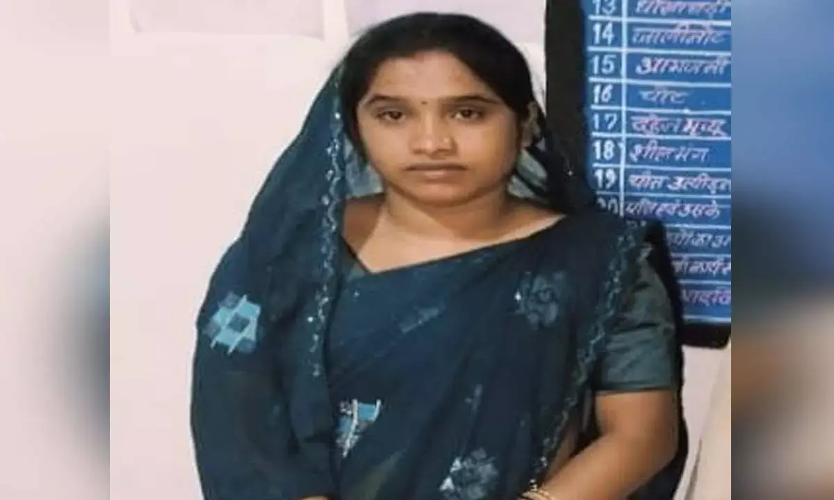 आरोपी पत्नी