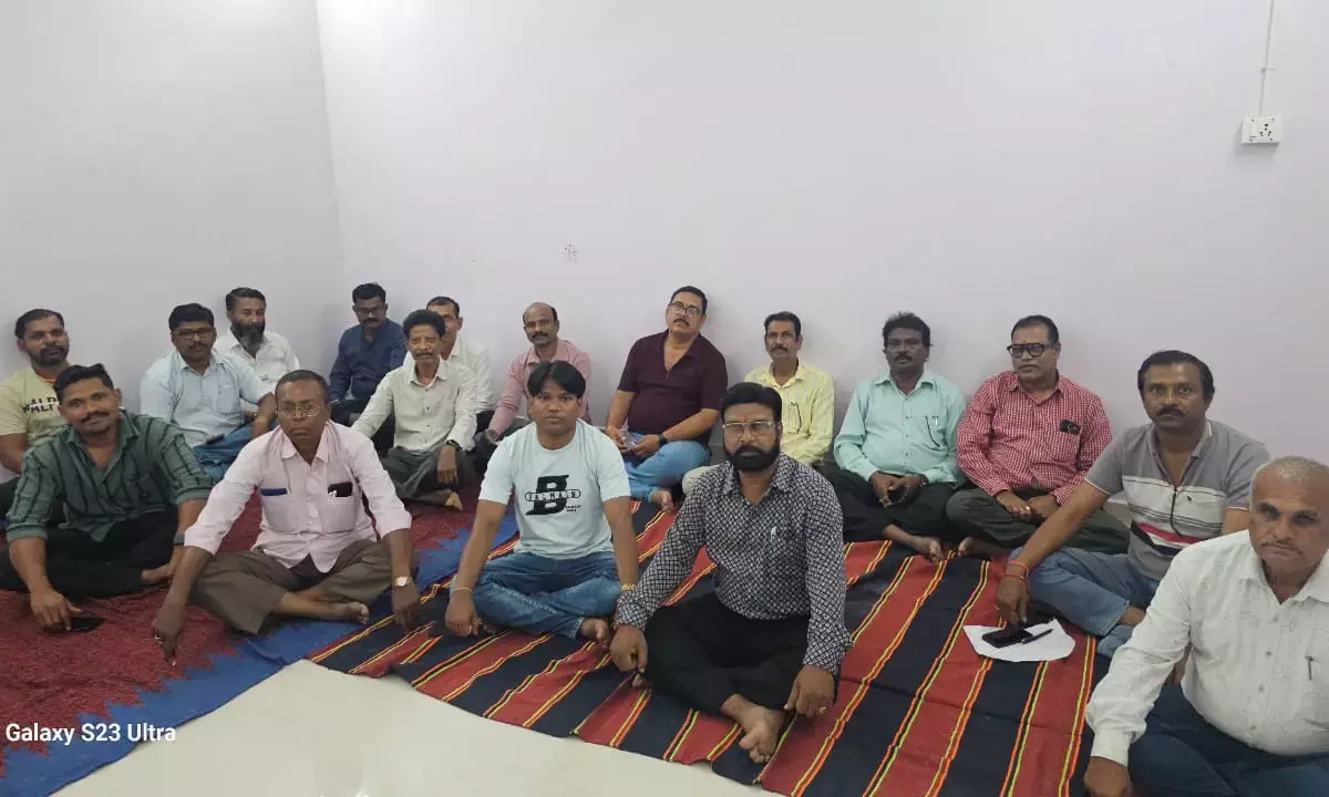 प्रदर्शन की तैयारी में शिक्षक : 31 अक्टूबर को होगा आंदोलन की तारीख की घोषणा